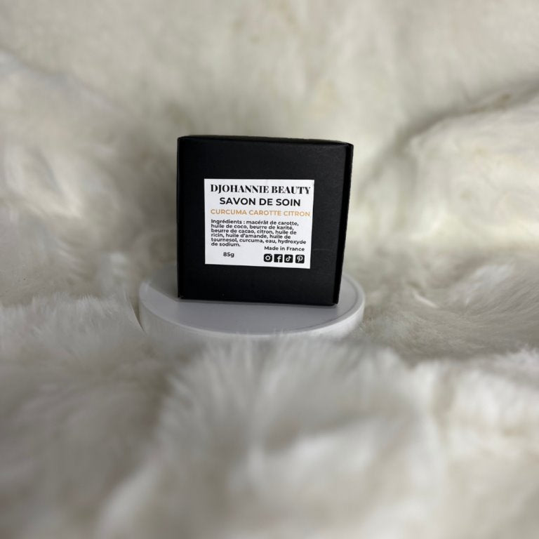 savon de soin de visage au curcuma carotte et citron